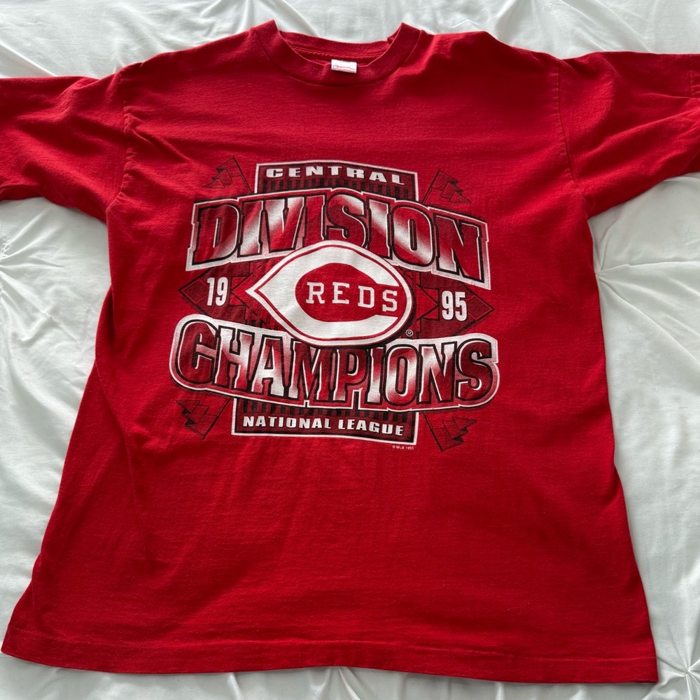 Vintage 1995 Cincinnati Reds Central Division Champions T-Shirt
